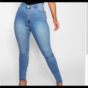 Boohoo Plus Ripped Knee High Rise Jegging Size 20